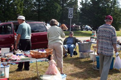 Flea Market Fun
It was impulse-buying heaven at the 36th Annual Arts and Crafts Flea Market on September 5. The First Congregational Church of Rochester hosted the Market, which featured lots of eclectic vendors, baked goods, and local organizations. Photo by Anne O'Brien-Kakley
