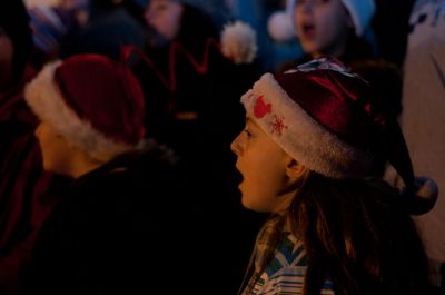 Annual Tree Lighting Rochester
The Town of Rochester ushered in the holidays with their annual tree lighting on December 9, 2013 with caroling and a visit from Santa who was brought in by Fire Engine. Photos by Felix Perez
