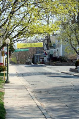 Front Street Budding
Front Street is beginning to look a lot like springtime. Photo by Robert Chiarito
