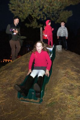 Salty’s Silvery Moon Soiree
On October 25, families gathered around the fire with Salty the Seahorse to enjoy some storytelling and the general splendor of nighttime in Dunseith Gardens. Salty’s Silvery Moon Soiree is a fall tradition sponsored by the Mattapoisett Land Trust. Guests enjoy s’mores and cider, music, and stories told by Toby Gills. Center School students created special lanterns for the event. Photos by Colin Veitch
