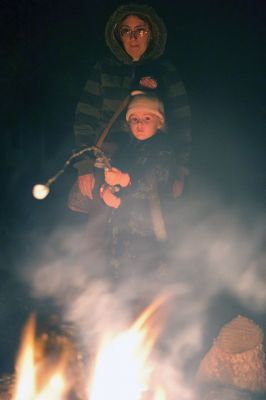 Salty’s Silvery Moon Soiree
Saturday, October 22, was the date for the Mattapoisett Land Trust’s annual event, “Salty’s Silvery Moon Soiree” at the MLT’s Dunseith Gardens property. Families enjoyed refreshments, ghost stories by the bonfire, and spooky-themed crafts. Photos by Colin Veitch
