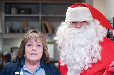 Santa at the Rochester Post Office
Santa made a stop at the Rochester Post Office on December 20 to collect some letters from Tri-Town children and to take some time to visit with the kids and have a little juice and cookies. Photos by Felix Perez
