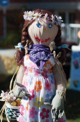 Hay Bride!
Children demonstrated their talent at the fine art of scarecrow making at the Mattapoisett Free Public Library on Saturday, October 16, 2010. The event was sponsored by Friends of the Mattapoisett Library. Photos by Felix Perez. October 21, 2010 edition
