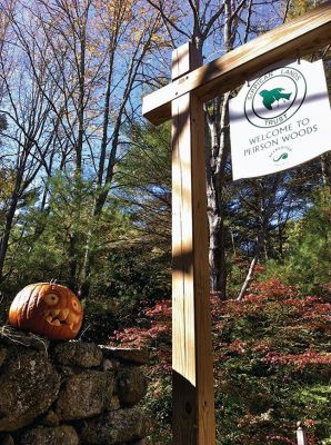 Hairy Scary Halloween Stroll
The inaugural Hairy Scary Halloween Stroll, presented by the Sippican Lands Trust, drew a big crowd of thrill-seekers over the weekend at Peirson Woods. Toby Dills served as guest storyteller. Photos courtesy Yelena Sheynin
