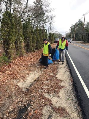 Cleaning Marion
Tabor students and Cub Scouts worked together to clean Washburn Park and nearly filled a GiftsToGive truck with donated items, while the Boy Scouts spent the day cleaning up County Road. Photos courtesy Marion Scout Pack/Troop 32
