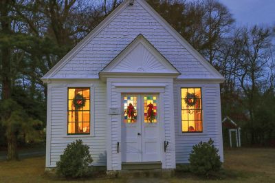 Tinkhamtown Chapel
Tinkhamtown Chapel in Mattapoisett was host to the annual Christmas Carol Sing-A-Long event on December 17, after which attendees enjoyed refreshments next door at the Sewing Circle building. Photos by Robert Price
