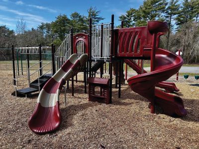 Sippican Elementary School
Thanks in part to a donation from Tabor Academy, Sippican Elementary School has new recreational equipment. Photos courtesy ORR District
