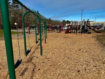 Sippican Elementary School
Thanks in part to a donation from Tabor Academy, Sippican Elementary School has new recreational equipment. Photos courtesy ORR District
