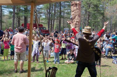 Annual Marion SpringFest
May 9 was the day of the Annual Marion SpringFest sponsored by the Sippican Lands Trust and the Tree and Parks Committee! There was a performance by the Toe Jam Puppet Band, a Birds of Prey demonstration, face painting, and a rock-climbing wall. All over Marion on Saturday you could see signs on the spring season, including the Recreation Department’s annual event, “Touch a Truck.” Photos by Colin Veitch
