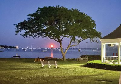 Strawberry Moon
The Strawberry Moon at Shipyard Park. Photo courtesy of Tina Clark
