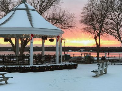 Shipyard Park
Carol Barnewolt sent in this shot of Saturday’s stunning sunset at Shipyard Park.
