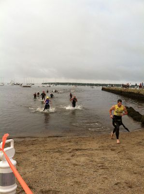 Mattapoisett Lion’s Club Triathlon 2013
The Mattapoisett Lion’s Club held the annual Triathlon on Sunday officially kicking off the list of events for Harbor Days which continue through this weekend. For a complete list visit www.wanderer.com
