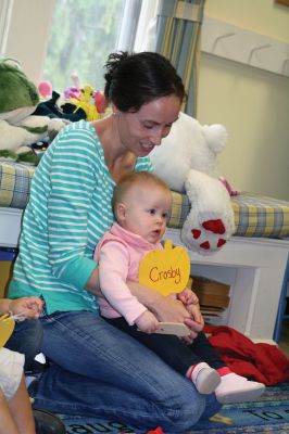 Taber Fall Lapsit Program
The Fall Lapsit Program for babies kicked off on October 7 at the Taber Library in Marion. Babies and their caregivers enjoy 20 minutes of stories and 20 minutes of social time. Children’s Librarian Rosemary Gray delighted five happy babies with some peekaboo, short stories such as Where is Baby’ Belly Button, and songs like the Itsy Bitsy Spider. The program starts at 10:30 am Tuesdays until November 25. Photos by Jean Perry
