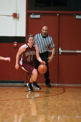 Tabor Academy Girls’ Varsity Basketball
On Saturday, December 12, the Tabor Academy Girls’ Varsity Basketball team hosted New Hampton.  A dominant performance on both offense and defense afforded the Lady Seawolves a 53-33 win.  Photo by Felix Perez.
