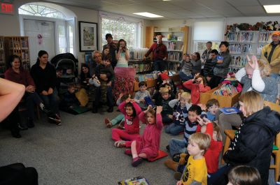 Symphony Tales
The New Bedford Symphony Orchestra held a “Symphony Tales” program at the Plumb Library on Saturday,February 4. The children attending were introduced to the cello and a cellist played background music during a reading of “Scritch Scratch: A Perfect Match” by local author Kim Marcus. Photo by Felix Perez
