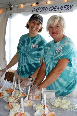 Taste of the Town
Guests enjoyed the fine fare at the annual Taste of the Town at Shipyard Park in Mattapoisett on July 14, with entertainment provided by The Showstoppers. Photos by Jean Perry
