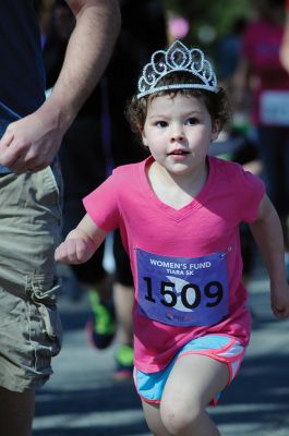 8th Annual Tiara 5K Mother’s Day Race
The Women’s Fund held their 8th Annual Tiara 5K Mother’s Day Race, Walk and Fun Run on a lovely Sunday morning. Dozens turned out to enjoy the music, activities and lovely village course. For more information on the Women’s Fund visit: www.womensfundsema.org. Photos by Felix Perez
