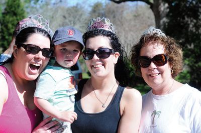 8th Annual Tiara 5K Mother’s Day Race
The Women’s Fund held their 8th Annual Tiara 5K Mother’s Day Race, Walk and Fun Run on a lovely Sunday morning. Dozens turned out to enjoy the music, activities and lovely village course. For more information on the Women’s Fund visit: www.womensfundsema.org. Photos by Felix Perez
