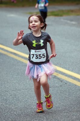 Women’s Fund Tiara 5K 
Participants in the Women’s Fund Tiara 5K Mother’s Day race enjoyed fine weather and fun, breaking the record of registered runners with 1,000 who took part. Some donned their tiaras and tutus, and there was even a super hero or two spotted in the Kids’ Fun Run. Photos by Felix Perez
