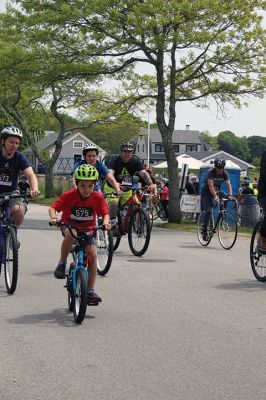 Tour de Crème
Young and old, enjoyed Sunday’s Tour de Crème bike ride that saw riders stop for complimentary ice cream along 40, 24 and 9-mile courses. Photos by Mick Colageo
