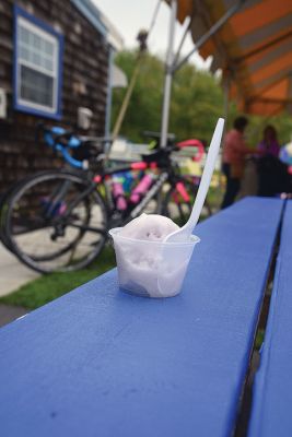 Tour de Crème
This Sunday was the third annual Tour de Crème, a fundraising partnership between the Mattapoisett Land Trust and the Friends of the Mattapoisett Bike Path. The ride started at the Town Beach and wound its way through the Southcoast, making stops at the various creameries along the way. Proceeds of the ride will go towards maintaining the MLT trails and the extension of the bike path to the Mattapoisett/Marion town line. Photos by Glenn C. Silva
