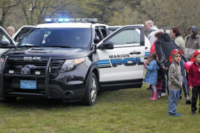 Kids Equipment Fun Day
Saturday, May 7, was the date for the annual Kids Equipment Fun Day at Washburn Park in Marion, sponsored by Marion Recreation. The kids climbed aboard ambulances, fire trucks, police cruisers, and even the harbormaster’s boat. This year, Recreation Director and Selectman Jody Dickerson served up free hotdogs during the popular event that seemed to draw a bigger crowd this year than the previous years. Photos by Ethan Akins
