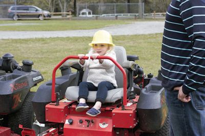 Kids Equipment Fun Day
Saturday, May 7, was the date for the annual Kids Equipment Fun Day at Washburn Park in Marion, sponsored by Marion Recreation. The kids climbed aboard ambulances, fire trucks, police cruisers, and even the harbormaster’s boat. This year, Recreation Director and Selectman Jody Dickerson served up free hotdogs during the popular event that seemed to draw a bigger crowd this year than the previous years. Photos by Ethan Akins
