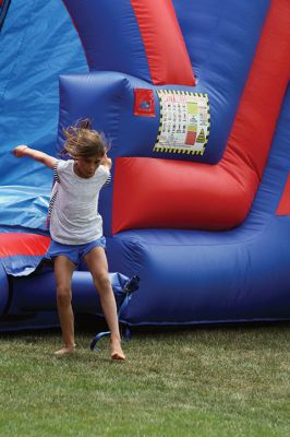 Tuckerfest
On Saturday, Tabor Academy hosted the first annual Tuckerfest, a fundraiser honoring Tucker Francis whose life was cut short while diving during the school’s Caribbean Studies program on January 31, 2017. The goal is to raise $100,000 to fund two students to attend the REEF program in Tucker’s memory. As of Saturday, about $65,000 had been raised. Photos by Jean Perry
