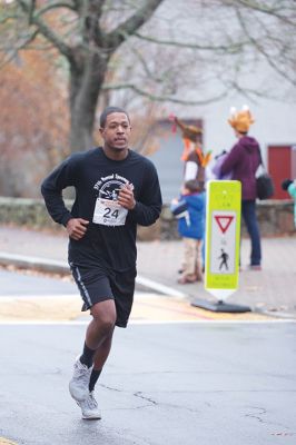 5th Annual 5K Turkey Trot
There were 31 registered runners for this year’s 5th Annual 5K Turkey Trot for Marion Recreation on Sunday, November 22. The course takes runners from Tabor Academy down Front Street through the village and back again to Tabor. Adam Sylvia of Rochester took first place for men, and Julie Craig of Mattapoisett took first place for women. Photos by Colin Veitch
