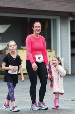 5th Annual 5K Turkey Trot
There were 31 registered runners for this year’s 5th Annual 5K Turkey Trot for Marion Recreation on Sunday, November 22. The course takes runners from Tabor Academy down Front Street through the village and back again to Tabor. Adam Sylvia of Rochester took first place for men, and Julie Craig of Mattapoisett took first place for women. Photos by Colin Veitch
