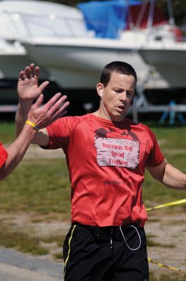 Sippican Schooner 5k and Mini Fun Run 
 Sunday, May 4 was a perfect day for a fun run through Marion, and about 200 people turned out to participate in VASE’s second annual Sippican Schooner 5k and Mini Fun Run to raise money for educational programs at Sippican Elementary School. VASE member Diana Martin organized the event, with the support of about 12 volunteers who assisted that morning in making sure the two races went off without a hitch. Photo by Felix Perez
