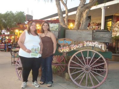 Old World San Diego
Wandering Wanderer Darlene Pittsley visits her daughter Tracy Pittsley for her 28th birthday in Old World, a part of San Diego, CA in November, 2009.
