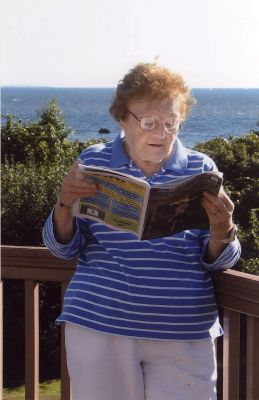 Fairhaven
Marilyn Kinney Lee of Mattapoisett recently took a trip to Queensgate in Fairhaven. Cuttyhunk Island is in the background.
