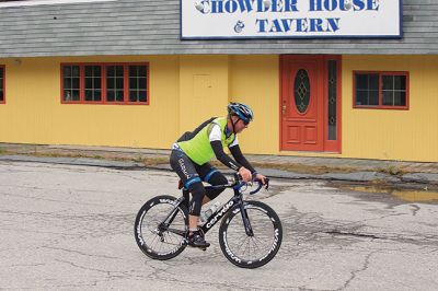 BBC Watershed Ride
This Sunday, October 2, the 10th Annual Buzzards Bay Coalition Watershed Ride wound its way through Tri-Town, making a stop at Eastover Farm for lunch along the way. Some 151 participants completed an 11-, 35-, 75-, or first-ever 100-mile ride, spanning Little Compton, Rhode Island to Woods Hole. Photos by Colin Veitch
