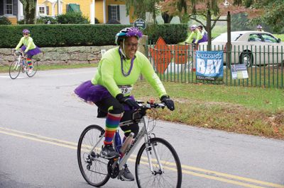 BBC Watershed Ride
This Sunday, October 2, the 10th Annual Buzzards Bay Coalition Watershed Ride wound its way through Tri-Town, making a stop at Eastover Farm for lunch along the way. Some 151 participants completed an 11-, 35-, 75-, or first-ever 100-mile ride, spanning Little Compton, Rhode Island to Woods Hole. Photos by Colin Veitch
