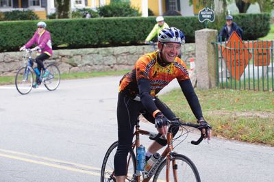 BBC Watershed Ride
This Sunday, October 2, the 10th Annual Buzzards Bay Coalition Watershed Ride wound its way through Tri-Town, making a stop at Eastover Farm for lunch along the way. Some 151 participants completed an 11-, 35-, 75-, or first-ever 100-mile ride, spanning Little Compton, Rhode Island to Woods Hole. Photos by Colin Veitch

