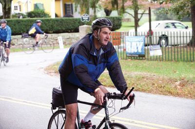 BBC Watershed Ride
This Sunday, October 2, the 10th Annual Buzzards Bay Coalition Watershed Ride wound its way through Tri-Town, making a stop at Eastover Farm for lunch along the way. Some 151 participants completed an 11-, 35-, 75-, or first-ever 100-mile ride, spanning Little Compton, Rhode Island to Woods Hole. Photos by Colin Veitch
