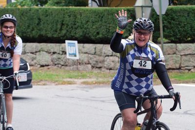 BBC Watershed Ride
This Sunday, October 2, the 10th Annual Buzzards Bay Coalition Watershed Ride wound its way through Tri-Town, making a stop at Eastover Farm for lunch along the way. Some 151 participants completed an 11-, 35-, 75-, or first-ever 100-mile ride, spanning Little Compton, Rhode Island to Woods Hole. Photos by Colin Veitch
