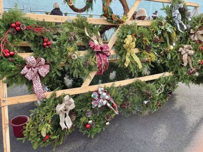 Wreath Sale
The Mattapoisett Woman's Club Holiday Wreath sale held on December 4 was a sold-out success for the group’s annual scholarship fundraiser. Photos courtesy of Cindy Turse
