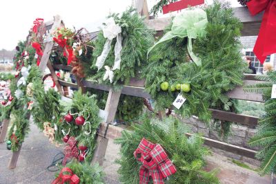 Christmas Wreath Sale 
Team “Sole Survivor” held its annual Christmas wreath sale last weekend beginning on Black Friday, and they will continue to sell hand-decorated wreaths and crafts throughout this weekend while supplies last. The group is stationed out front of 428 Wareham Road (Route 6) in Marion. All proceeds benefit the Tri-Town Relay for Life. Photos by Colin Veitch
