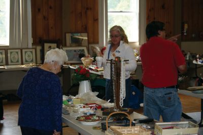 Yard Sale Fundraiser
On Sunday, October 7, dozens of local residents stopped by the Mattapoisett Knight of Columbus to check out the goods being sold at a yard sale.  The yard sale, which is organized by Joann Price, raises money for the Community Cancer Care Fund to help local families in need who are struggling with the disease.  Photos by Katy Fitzpatrick.
