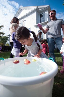 Family Fall Festival
Families found some fun autumn activities on October 18 at the Mattapoisett Historical Society’s annual Family Fall Festival, rescheduled from October 4 due to inclement weather. Photo by Felix Perez
