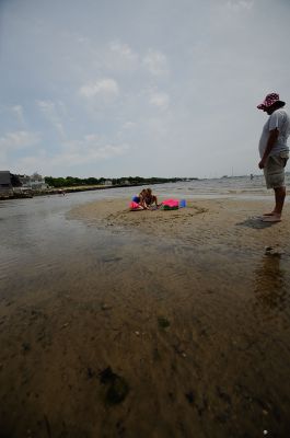 Tiki Beach Party
The first annual Town Beach party kicked off the summer fun in Mattapoisett this weekend. There was lots of fun in the sun including a Sand Castle contest. Photos by Felix Perez.
