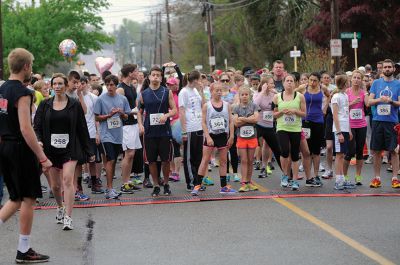 7th Annual Women’s Fund Tiara Mother’s Day 5K
There was a huge turn out for what has now become a Mother’s Day tradition, the 7th Annual Women’s Fund Tiara Mother’s Day 5K . Photos by Felix Perez
