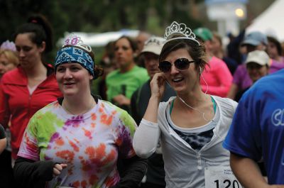 7th Annual Women’s Fund Tiara Mother’s Day 5K
There was a huge turn out for what has now become a Mother’s Day tradition, the 7th Annual Women’s Fund Tiara Mother’s Day 5K . Photos by Felix Perez
