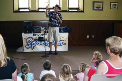 Spoon Man
Children enjoyed the musical stylings of Jim Cruise, a.k.a. Spoon Man, on July 28 at the Mattapoisett Free Library. Photo by Anne OBrien-Kakley
