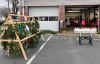 Filename=Wreath-120822-Ann-Tisdale-getting-ready.jpg
Filesize=312KiB
Dimensions=1125x720
Date added=Dec 07, 2022 Wreath-120822-Ann-Tisdale-getting-ready.jpg