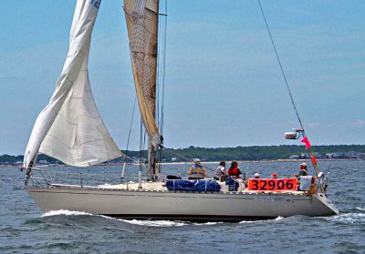 Bermuda Bound
Anjaneya, a Beteau 42 (pictured here at the start of the race), had to be jump-started on the high seas so she could power into port by fellow competitor Cetacea, a Hinkley 59. (Photos by Talbot Wilson).
