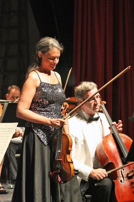 Musicfest in Marion
The closing performance of the Twelfth Annual Buzzards Bay Musicfest was held in the performing arts center of Tabor Academy in Marion on Sunday, July 13 after a weekend filled with the music of Fauve, Mozart, Brahms, Strauss, Bach, and others. (Photo by Robert Chiarito).
