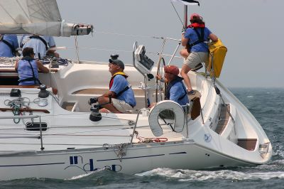 2005 Buzzards Bay Regatta I
Bob Warren of the Mattapoisett Yacht Club sails InDeep to second place in the PHRF Cruise 6 class. (Photo by and courtesy of Fran Grenon, Spectrum Photo, www.spectrumphotofg.com).
